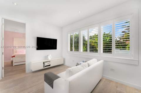 741 Harbor Dr, Key Biscayne FL - photo 13 of 36