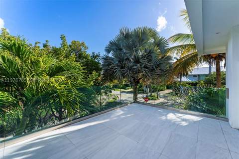 741 Harbor Dr, Key Biscayne FL - photo 19 of 36