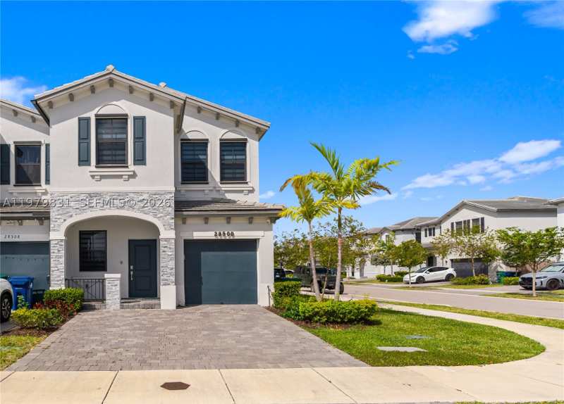 3 bedroom Townhouse at 28500 SW 133rd Path, Pine Isle, Homestead — photo 1