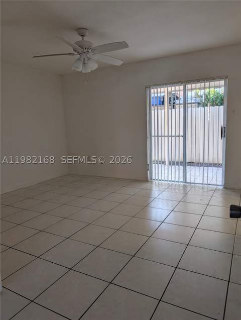 2485 W 76th St 109, Hialeah FL - photo 15 of 22