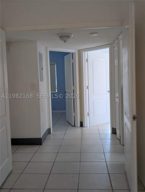 2485 W 76th St 109, Hialeah FL - photo 19 of 22
