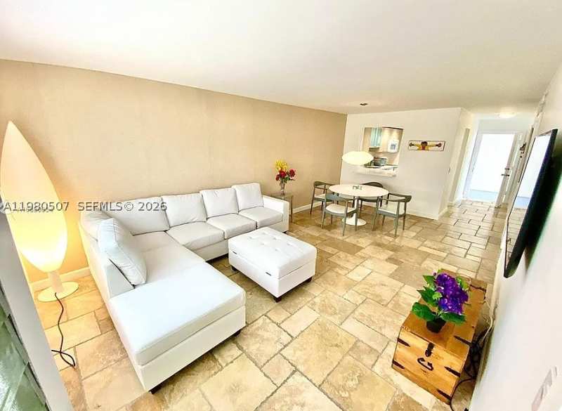 1 bedroom Condominium at 240 Galen Dr 314, Galen Drive Condo Apts, Key Biscayne — photo 1
