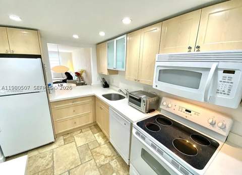 240 Galen Dr 314, Key Biscayne FL - photo 10 of 10