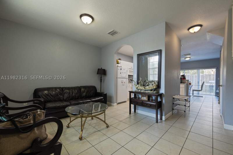 2 bedroom Townhouse at 3335 NE 13th Cir Dr 105-27, Villas At Carmel Condo No, Homestead — photo 4