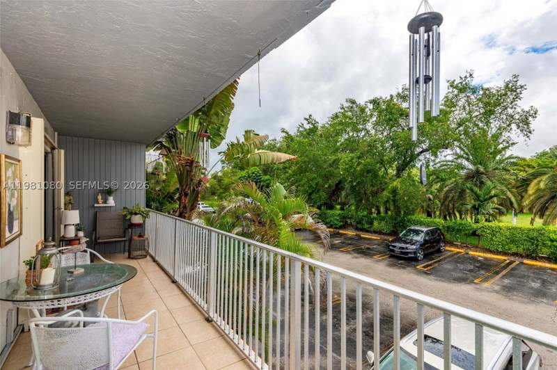 1 bedroom Condominium at 7403 SW 82nd St 212N, Silver Palms At Dadeland, Miami — photo 2