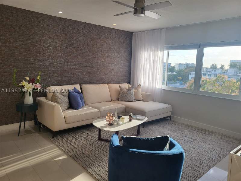 1 bedroom Condominium at 1020 94th St 502, Chatillon Hall Condominiu, Bay Harbor Islands — photo 2