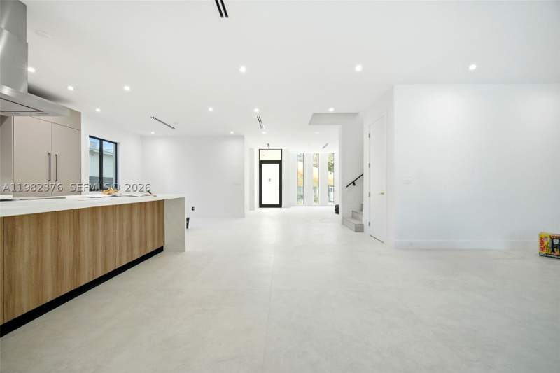 5 bedroom SingleFamilyResidence at 3545 Florida Ave, Frow Homestead, Miami — photo 4