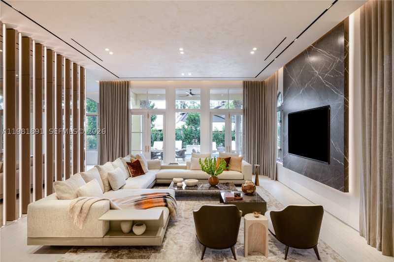6 bedroom SingleFamilyResidence at 1522 Island Blvd, Villa Flora at Williams, Aventura — photo 1