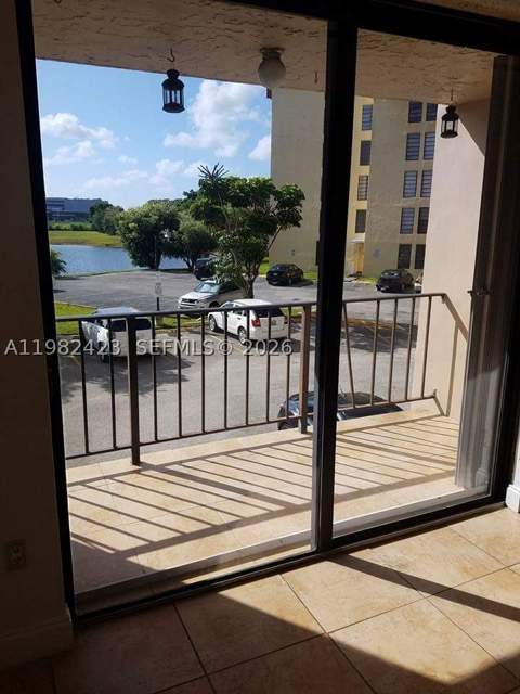 9682 Fontainebleau Blvd 202, Miami FL - photo 11 of 11