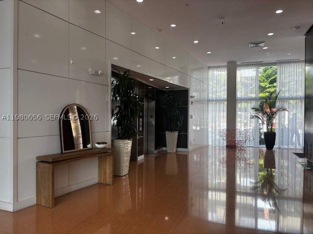 2 bedroom Condominium at 2775 NE 187th St 512, Venture At Aventura West, Aventura — photo 4