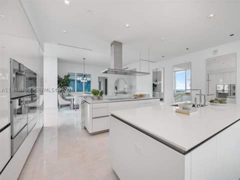18501 Collins Ave 4304, Sunny Isles Beach FL - photo 13 of 22