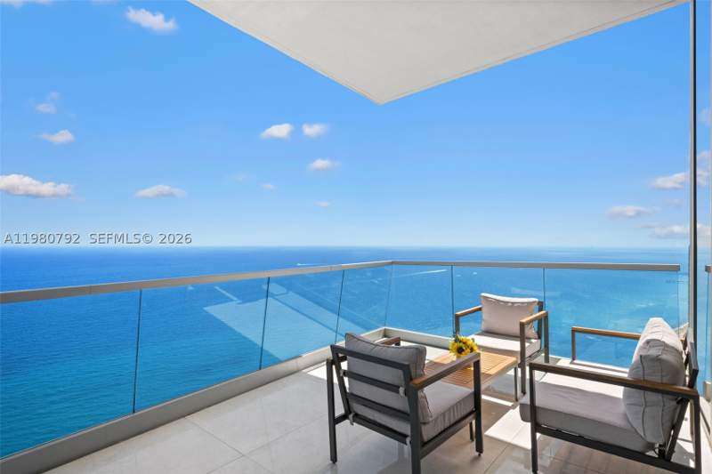 4 bedroom Condominium at 18501 Collins Ave 4304, Turnberry Ocean Club Condo, Sunny Isles Beach — photo 4