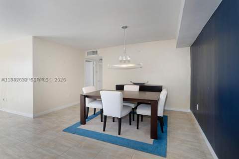 145 SE 25th Rd 502, Miami FL - photo 10 of 25