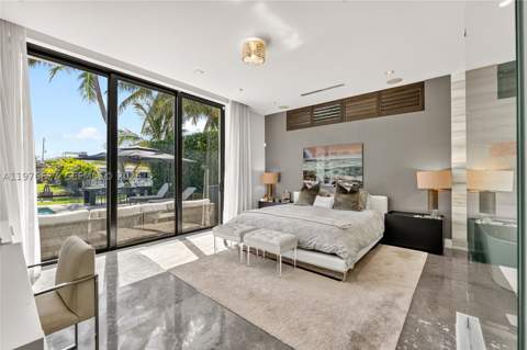 1540 Cleveland Rd, Miami Beach FL - photo 11 of 26