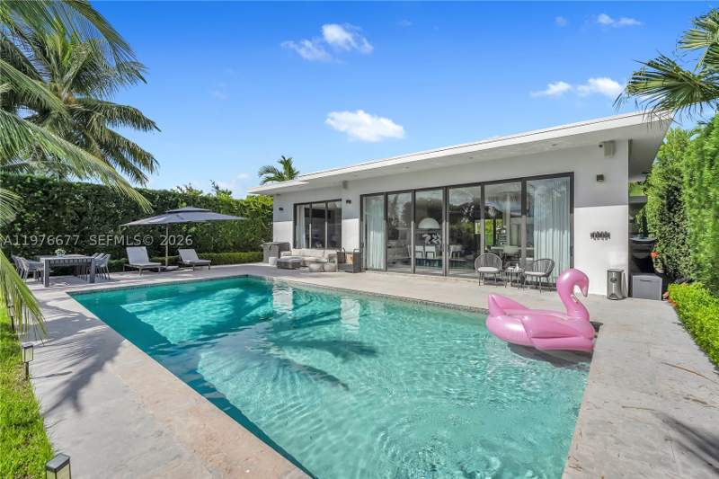 5 bedroom SingleFamilyResidence at 1540 Cleveland Rd, Biscayne Point, Miami Beach — photo 2