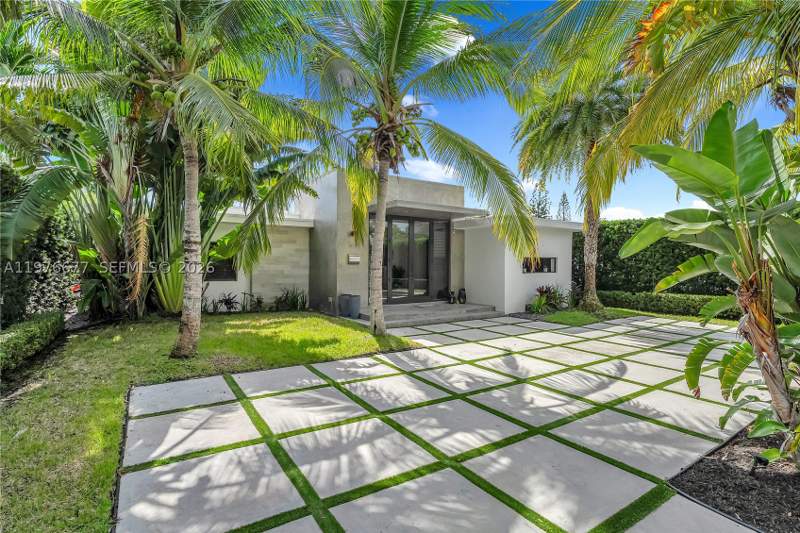 5 bedroom SingleFamilyResidence at 1540 Cleveland Rd, Biscayne Point, Miami Beach — photo 4