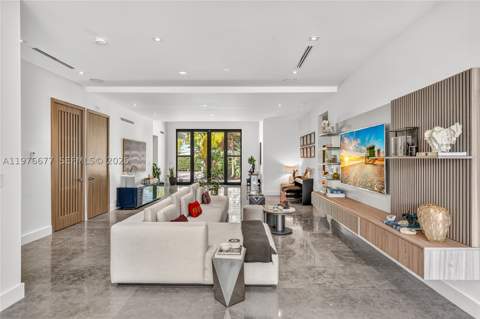 1540 Cleveland Rd, Miami Beach FL - photo 6 of 26
