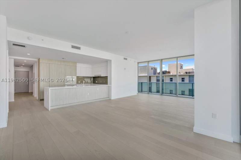3 bedroom Condominium at 9201 E Bay Harbor Dr 702, Bay Harbor Island, Bay Harbor Islands — photo 3