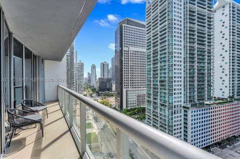 485 Brickell Ave 1807, Miami FL - photo 17 of 26