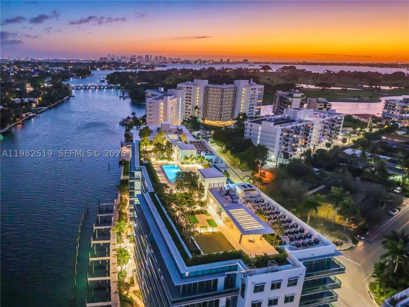 2 bedroom Condominium at 9201 E Bay Harbor Dr 804, Bay Harbor Island, Bay Harbor Islands — photo 2