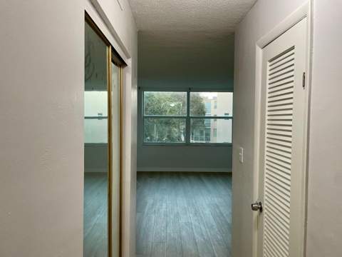 1401 NE 191st Street, Miami FL - photo 10 of 31