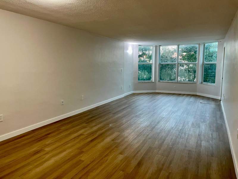 1 bedroom Condominium at 1401 NE 191st Street, Rolling Green Condo D, Miami — photo 2