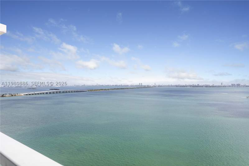 1 bedroom Condominium at 665 NE 25th St 2102, Onyx On The Bay Condo, Miami — photo 3