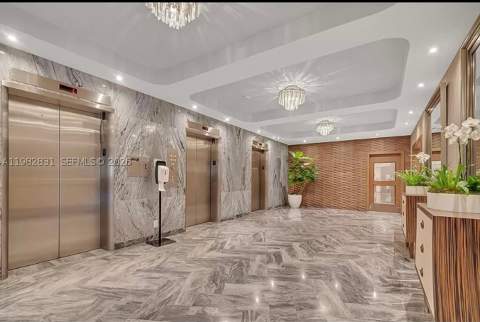 5401 Collins Ave 411, Miami Beach FL - photo 24 of 33