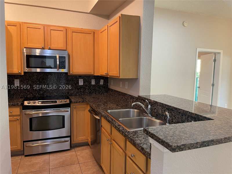 2 bedroom Condominium at 6001 SW 70th St 130, Valencia Condo, South Miami — photo 1