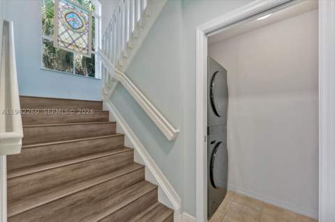 9057 SW 161st Ter, Palmetto Bay FL - photo 16 of 40