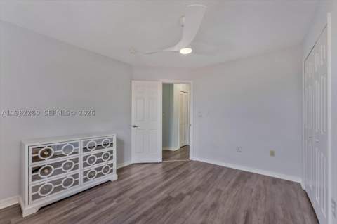9057 SW 161st Ter, Palmetto Bay FL - photo 21 of 40