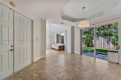 9057 SW 161st Ter, Palmetto Bay FL - photo 9 of 40