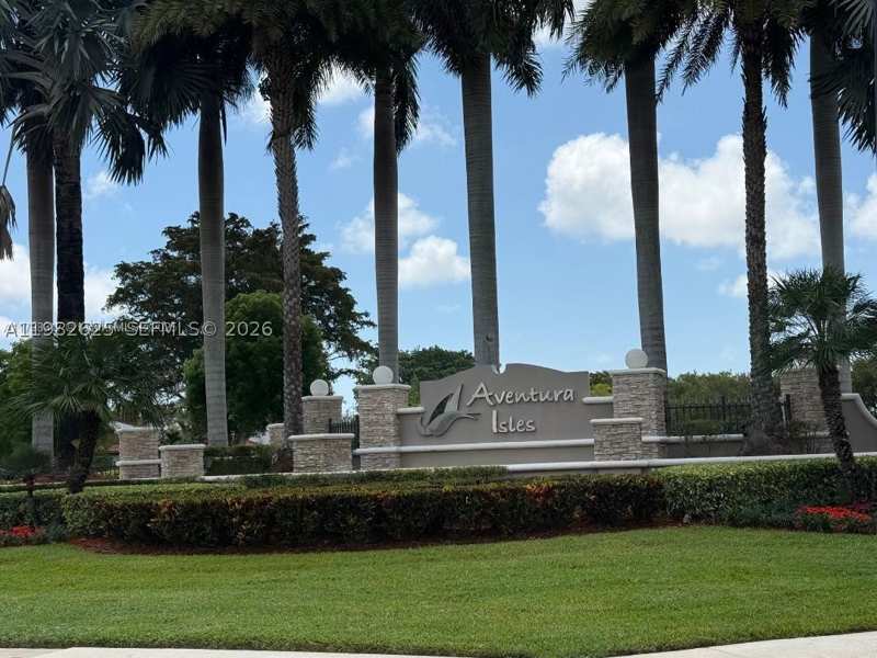 3 bedroom Townhouse at 424 NE 194th Ter, Champion Lakes, Miami — photo 1