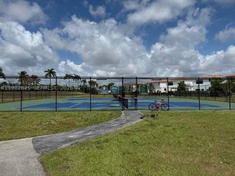 424 NE 194th Ter, Miami FL - photo 24 of 27