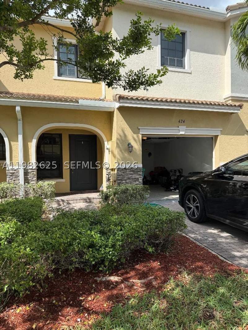 3 bedroom Townhouse at 424 NE 194th Ter, Champion Lakes, Miami — photo 3
