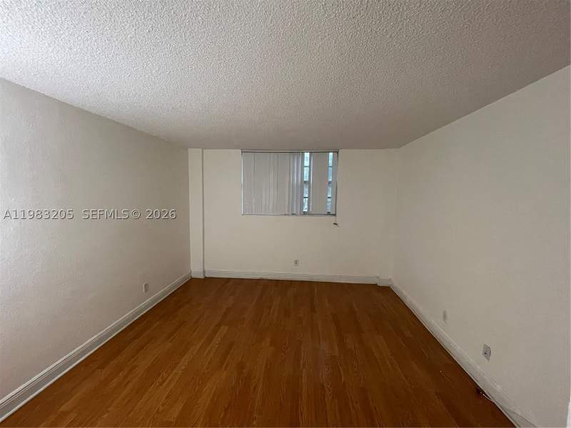1 bedroom Condominium at 19390 Collins Ave 122, Oceanview Building A Cond, Sunny Isles Beach — photo 4