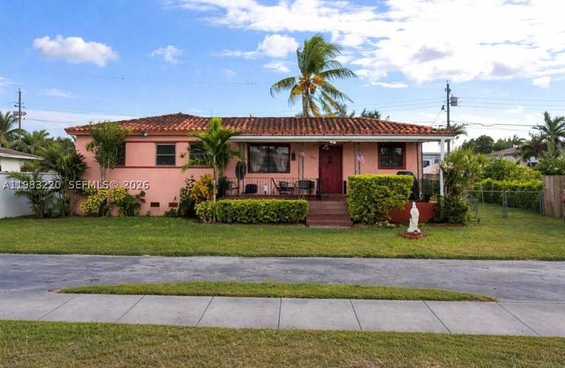 3 bedroom SingleFamilyResidence at 8330 SW 27th Ter, Coral Way Village Sec A P, Miami — photo 1