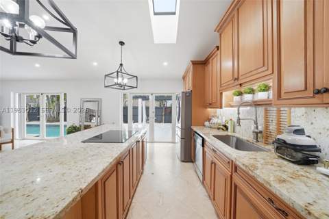12715 SW 96th Ter, Miami FL - photo 11 of 38