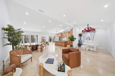 12715 SW 96th Ter, Miami FL - photo 8 of 38