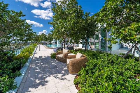 9221 E Bay Harbor Drive 409, Bay Harbor Islands FL - photo 17 of 27