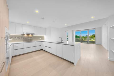 9221 E Bay Harbor Drive 409, Bay Harbor Islands FL - photo 9 of 27