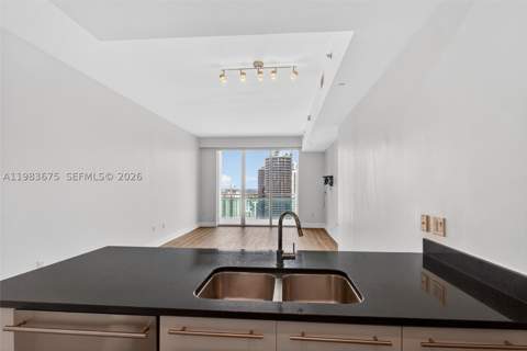 950 Brickell Bay Dr 4100, Miami FL - photo 11 of 52