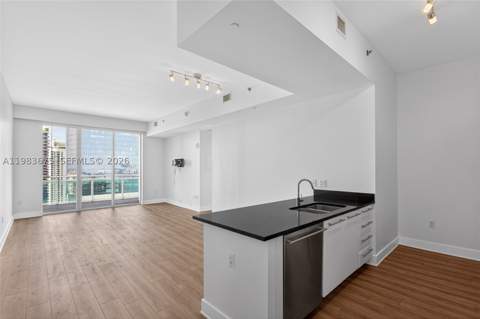 950 Brickell Bay Dr 4100, Miami FL - photo 12 of 52