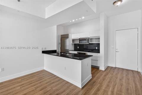 950 Brickell Bay Dr 4100, Miami FL - photo 7 of 52