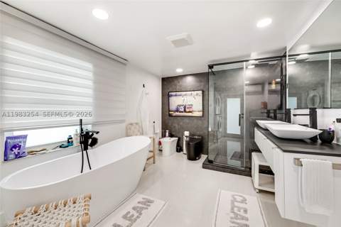 7235 SW 39th St, Miami FL - photo 10 of 16