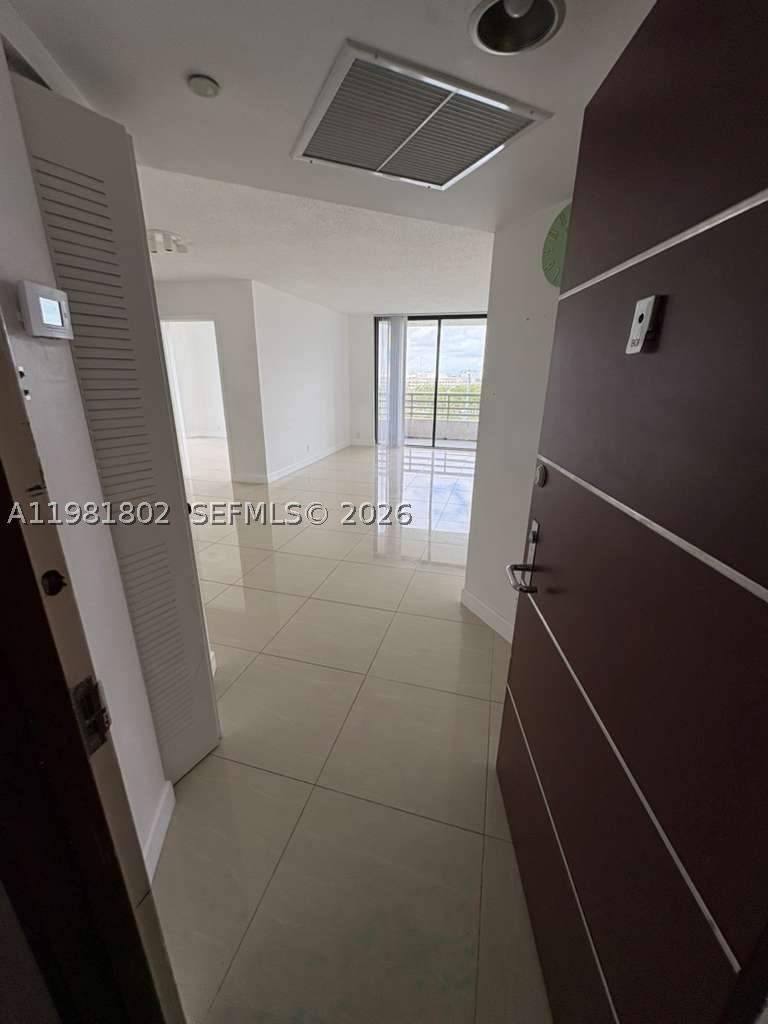 3 bedroom Condominium at 3300 NE 191st St 801, Parc Central Aventura Sou, Aventura — photo 2