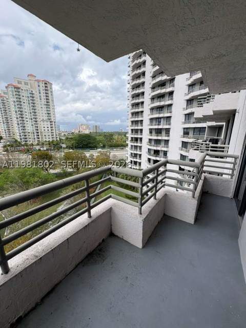 3300 NE 191st St 801, Aventura FL - photo 22 of 25