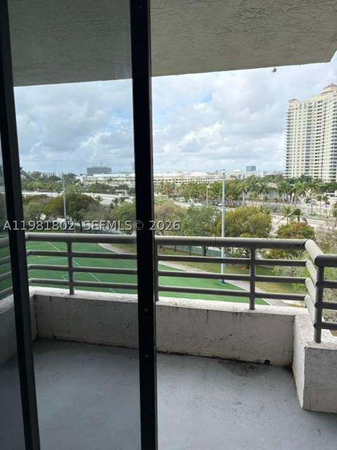 3300 NE 191st St 801, Aventura FL - photo 24 of 25