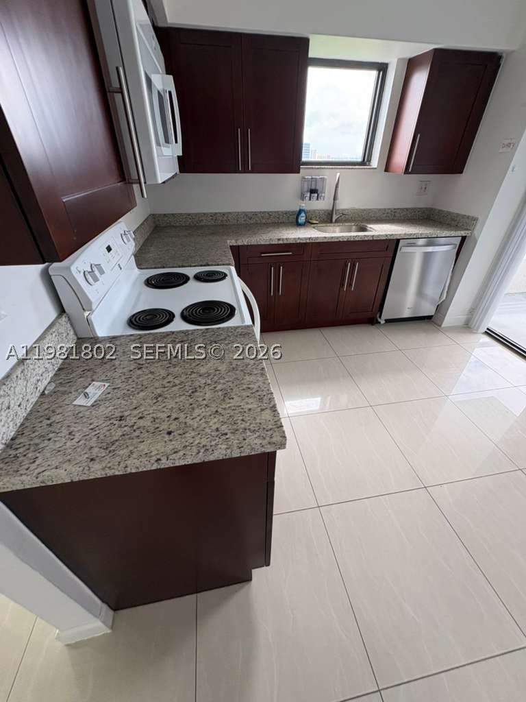 3 bedroom Condominium at 3300 NE 191st St 801, Parc Central Aventura Sou, Aventura — photo 4