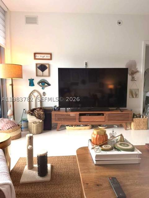 16385 Biscayne Blvd 303, Sunny Isles Beach FL - photo 6 of 48